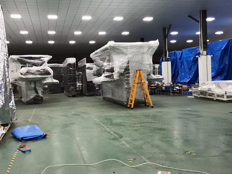 東莞某(mou)公司重型(xing)真空防雨(yu)木箱