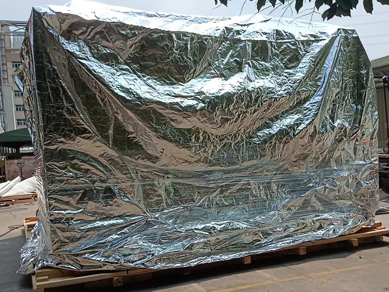 锂(li)電新(xin)能源(yuan)設備(bei)真空(kong)包裝(zhuang)